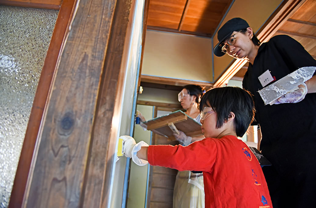 香春町笹原邸さまのDIY漆喰を使用した壁